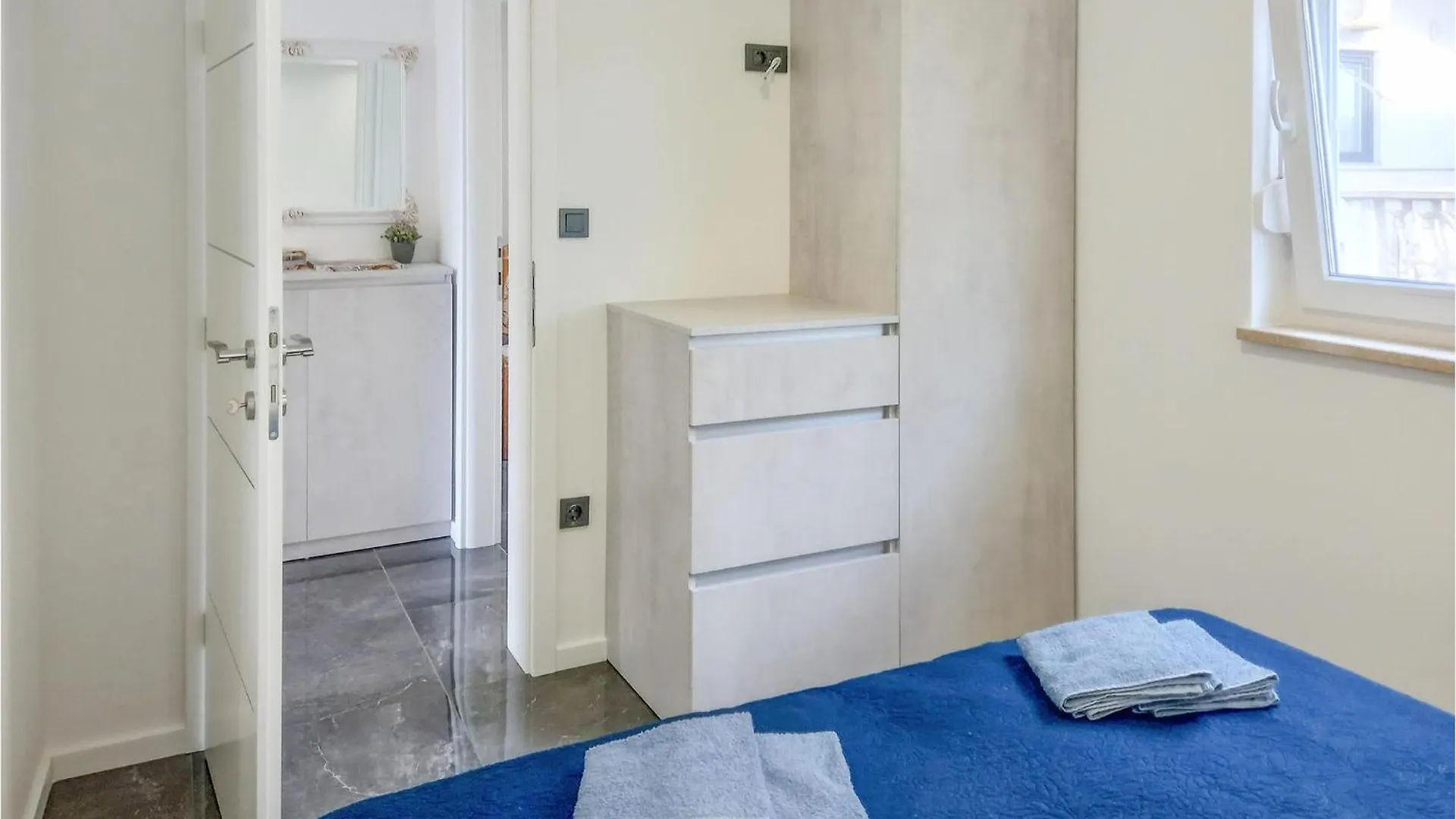 Cozy Apartment In Vir With Wifi 0*,
